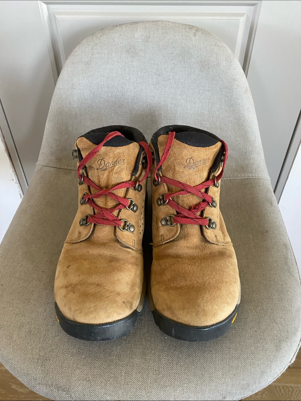 Danner Womens Tan Suede Hiking Boots with Red Lace Accents 9.5